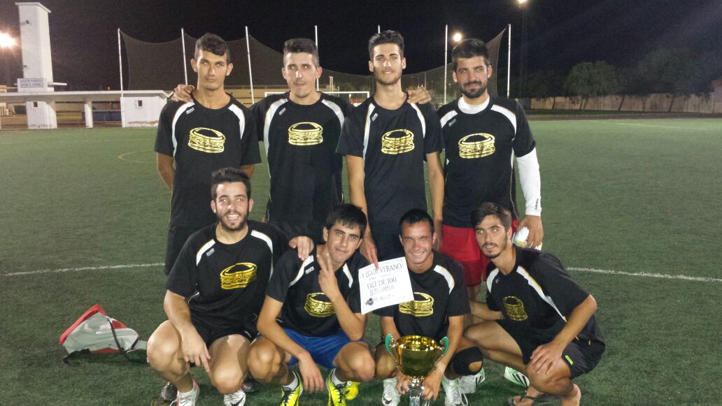 El equipo 'Burguer Tito Sera' vence en la Liga de Verano de Fútbol 7 de Punta Umbría 